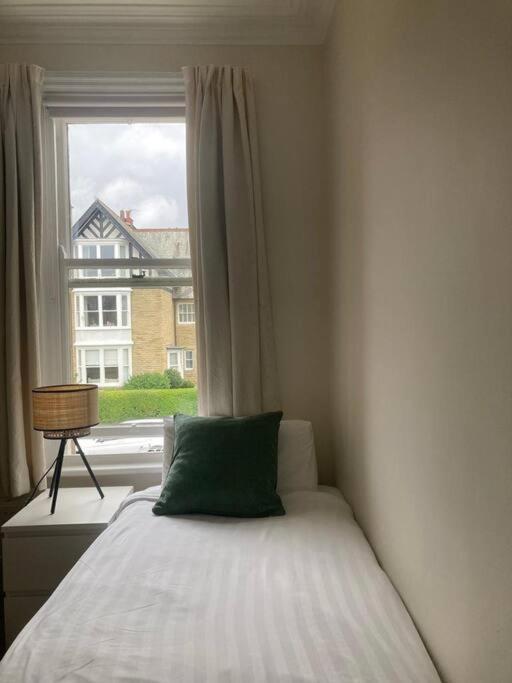 Spacious & Bright 3 Bed Harrogate Apartment Exteriér fotografie